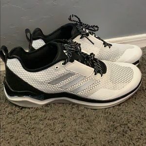 Men’s Adidas sneakers white/black EUC size 11